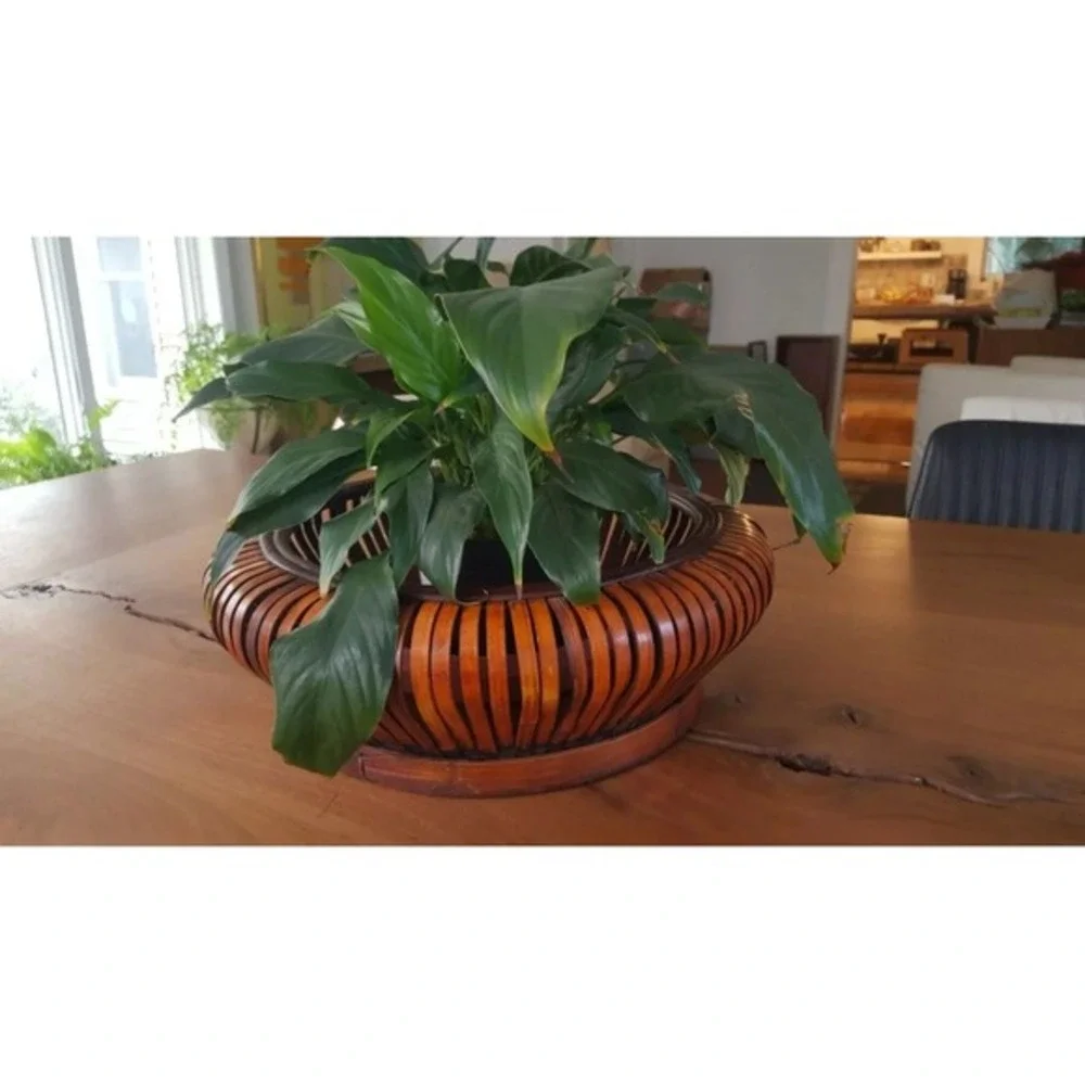 Vtg Handcrafted Rattan Reed‎ Slat Basket Planter Centerpiece Large